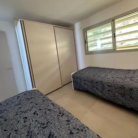 Panoramic Seaview Modern Apartment